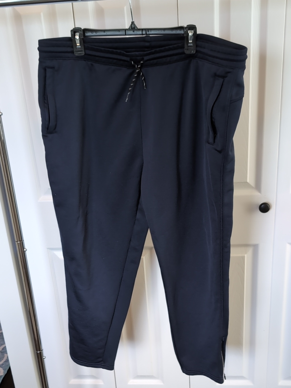 Old Navy Men's Navy Drawstring Jogger Pants